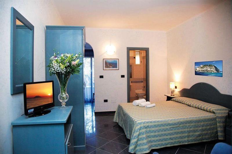 Blue Paradise Villaggio Parghelia Ngoại thất bức ảnh